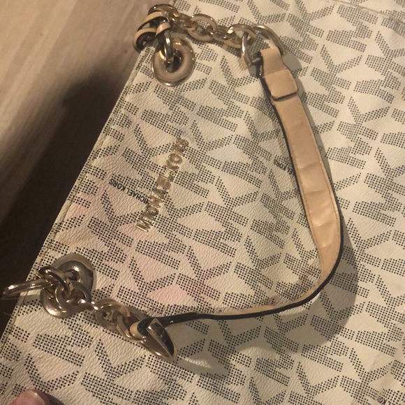 Michael Kors Bag - Picture 3 of 6